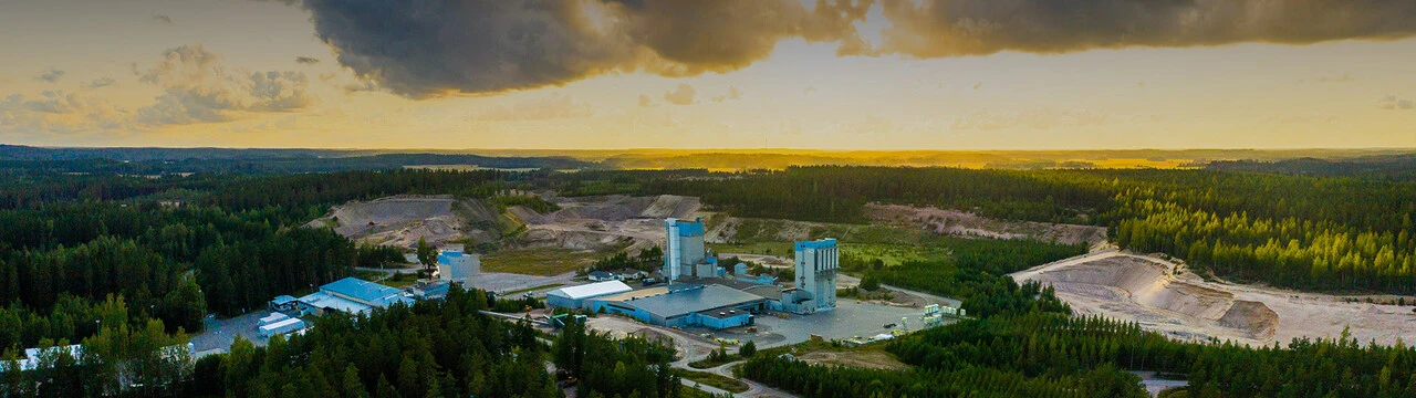 Kiikalan Kahi-tehdas 50 vuotta