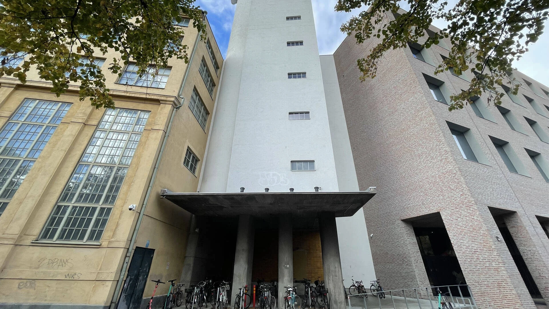 SerpoVent-levyrappausjärjestelmä Taideyliopiston siiloissa
