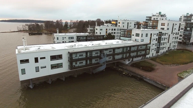Kahi Facade -julkisivua Lauttasaaressa